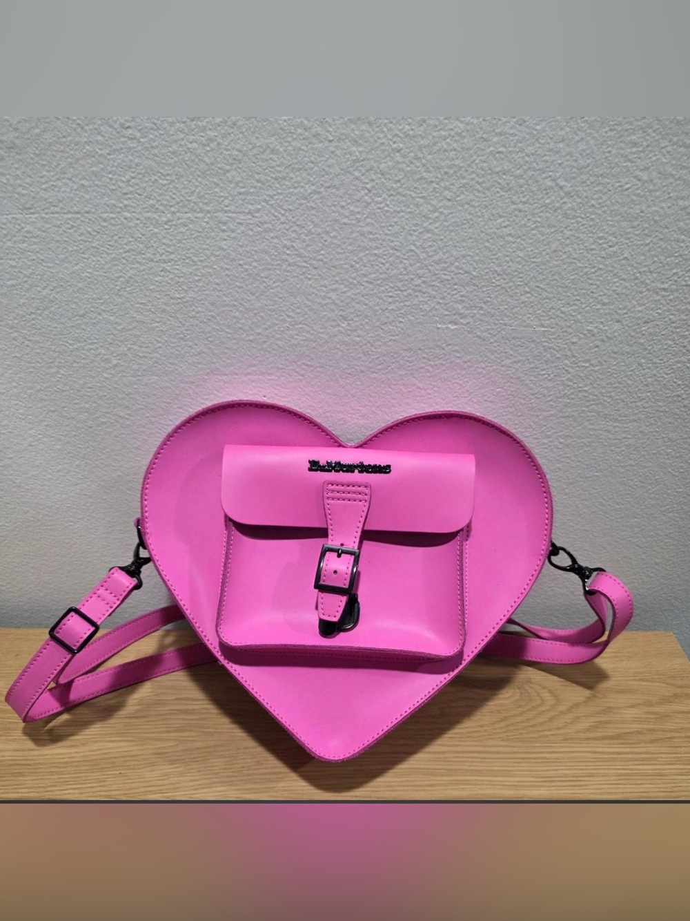 Kiev Leather Hardware Heart Shaped Bag